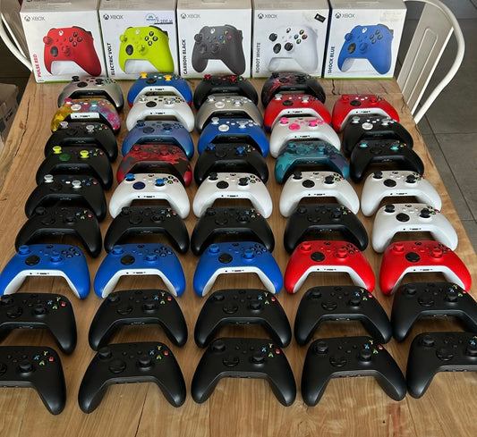 Xbox Series Controller PRE LOVED